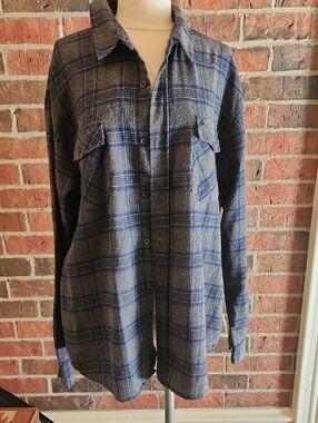 Mens Shouthouse Plaid Button-Up Flannel Shirt in Gray and Navy XXL